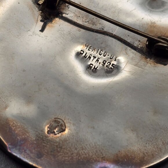 VTG Taxco Sterling Aztec Monkey Brooch 2" Black Enamel Turquoise Inlay Signed RH - Picture 4 of 10